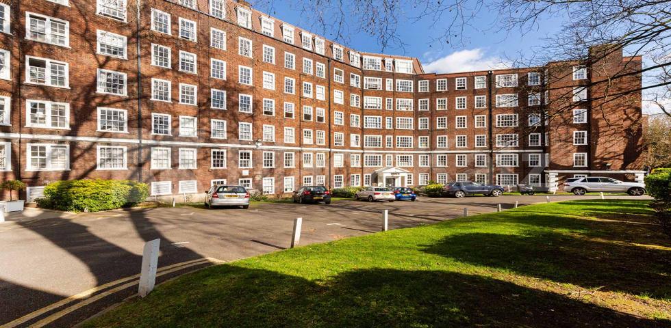 			INC HEATING AND HOT WATER!, 1 Bedroom, 1 bath, 1 reception Flat			 Eton College Road, CHALK FARM/BELSIZE PARK